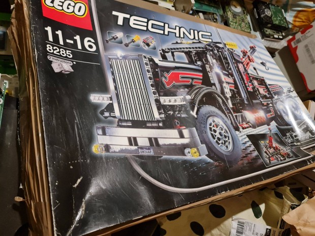 Lego Technic 8285 kamion vontat doboza