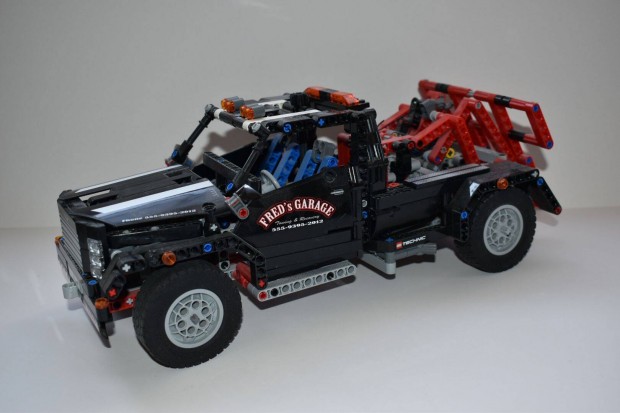 Lego Technic 9395 (Segélykocsi)