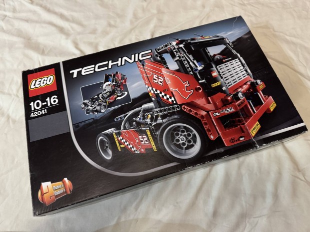 Lego Technic - Versenykamion 2in1 - 42041