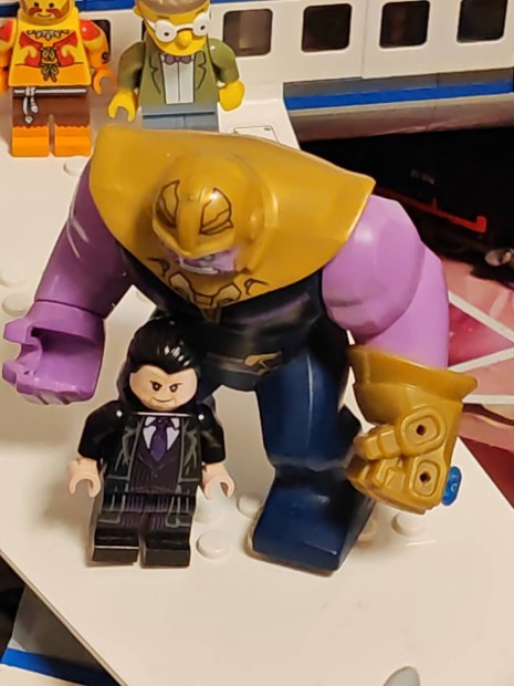 Leg Thanos figura eredeti lego 