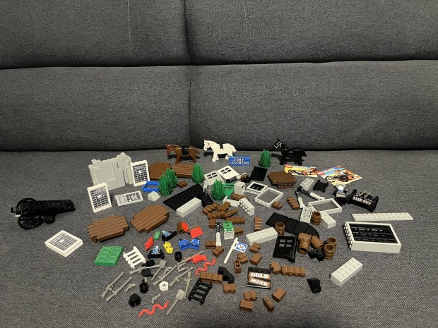 Lego Western, Cowboys, banditák alkatrészek, ló, figura