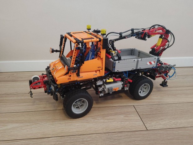 Lego, Technic - Unimog U400 (8110)