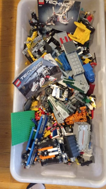 Lego, vegyes, benne Star Wars TM Millenium Falcon! is, 4,25 kg