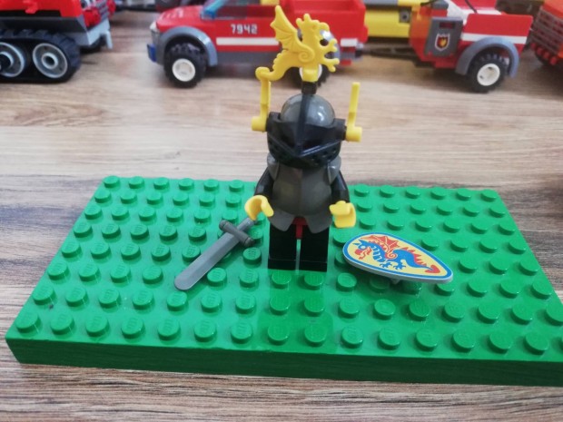 Lego cas166 srga tollas lovag figura +kiegsztk 