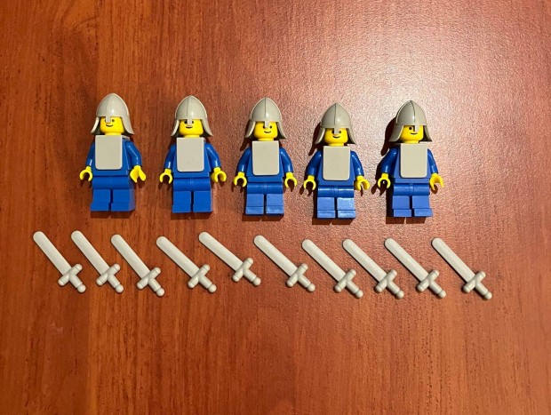 Lego castle 375 vr figurk s kardok