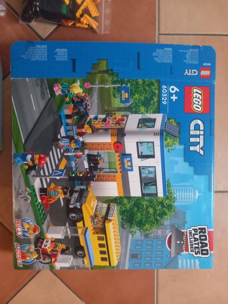 Lego city 60329