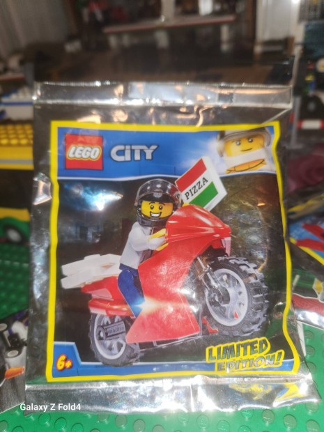 Lego city motoros pizzafutr 