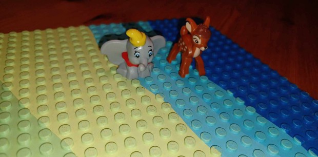 Lego dumbo / bambi / llatok vegyesen