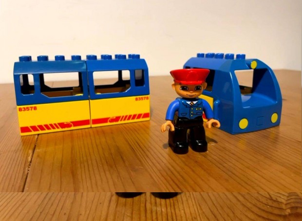 Lego duplo mozdony vezet