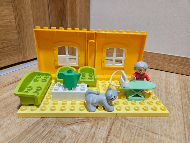 Lego duplo nappali vasaldeszkval