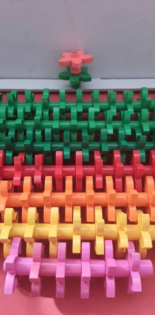 Lego duplo virg ( 1 zld szron 1 sznes virg )