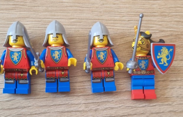 Lego elvarzsolt kirlylny ritka figura sereggel Lion Knights Castle