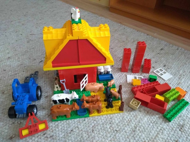 Lego farm llatokkal, traktorral