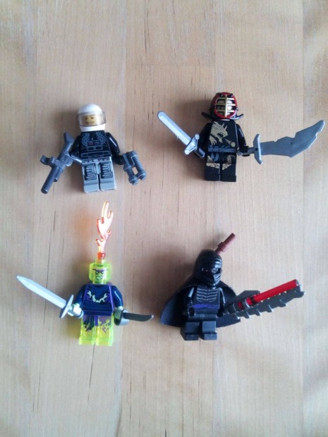Lego figurk kt fegyverrel 2000.-Ft/darab