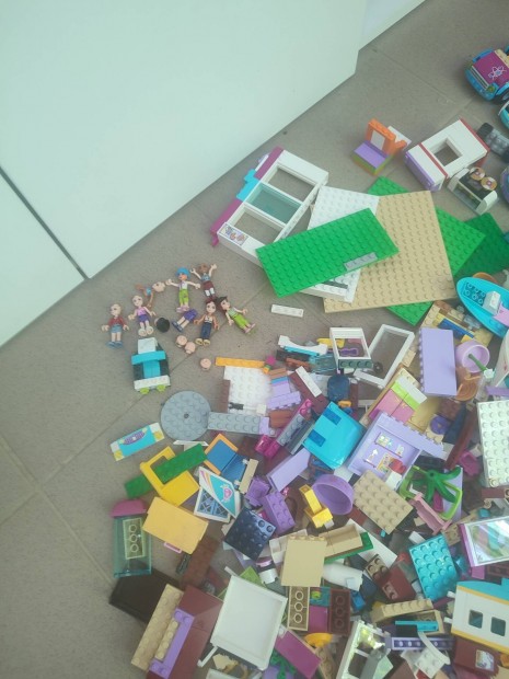 Lego friends ömlesztett