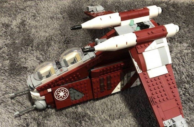 Lego hadihaj gunship elad !