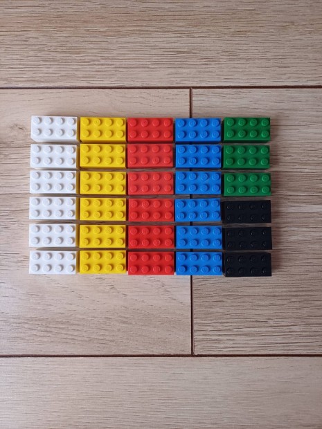 Lego kockk (126 db)