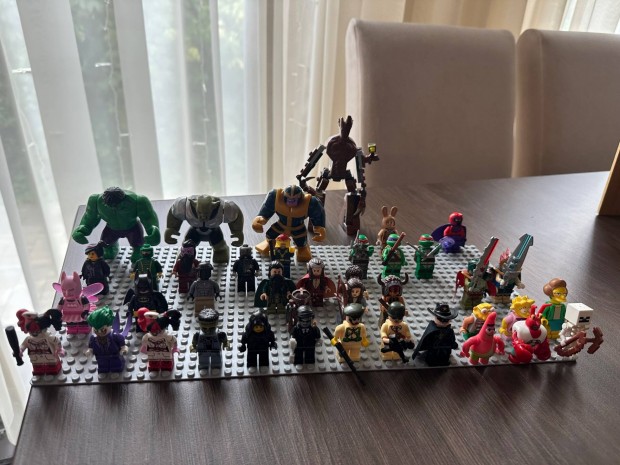 Lego minifigurák