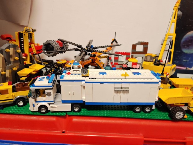 Lego mobil rendri egysg 