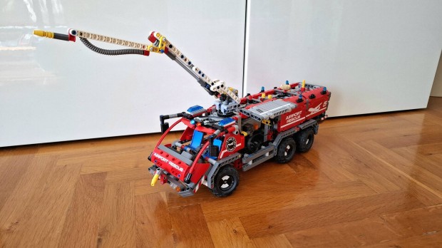Lego rept�ri ment�j�rm� - 42068 + Motorral �s elemmel 