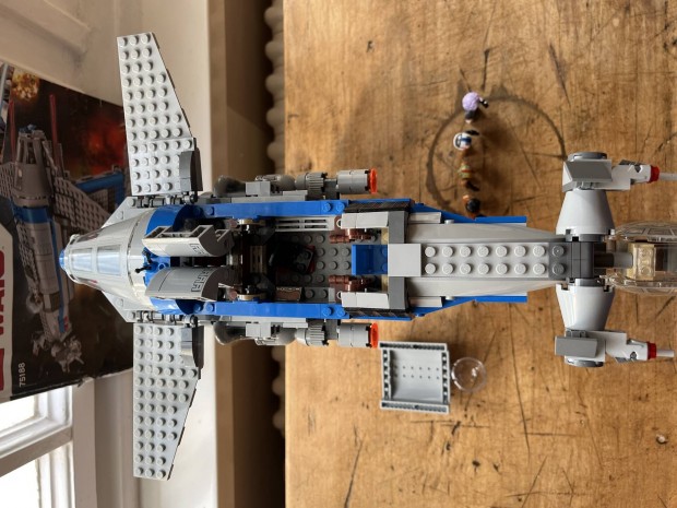 Lego star wars ellenlls oldali bombz (75188)