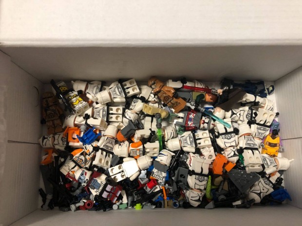 Lego star wars vegyes dobozos minifig box elad !