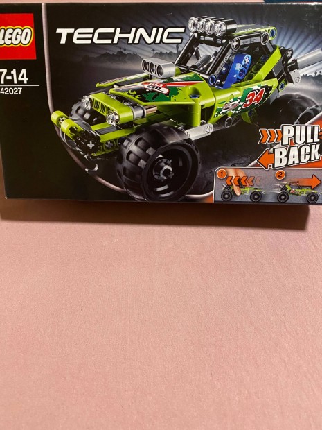 Lego technic sivatagi versenyaut