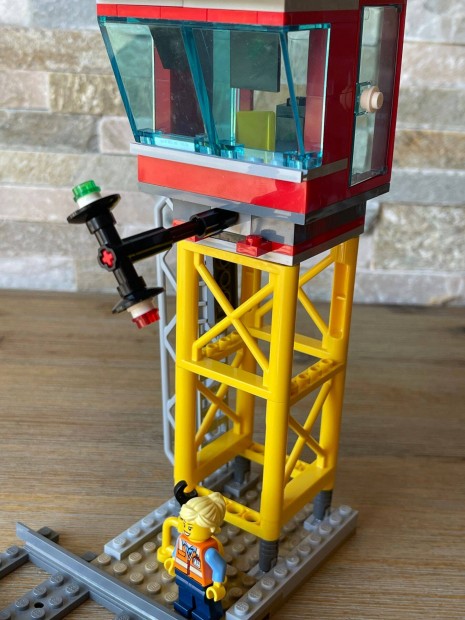 Lego tehervonat vonat vasuti iranyitotorony Lego vasuti vonat torony