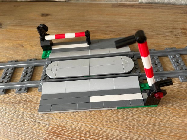 Lego vasut vonat atjaro Lego vasuti sorompos atjaro