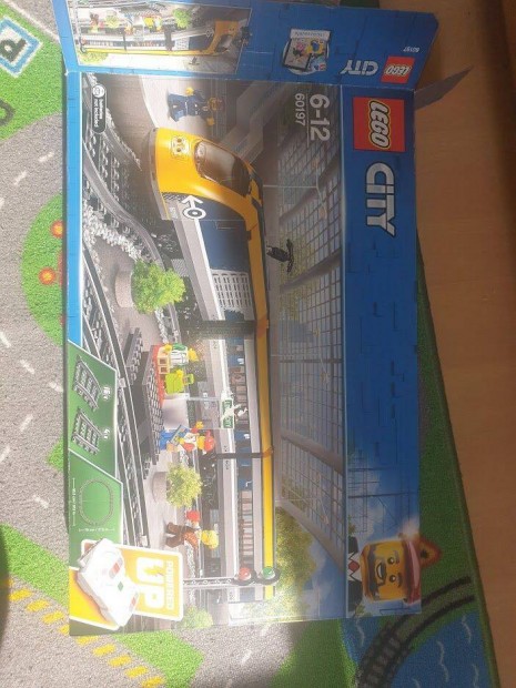 Lego vonat 60197