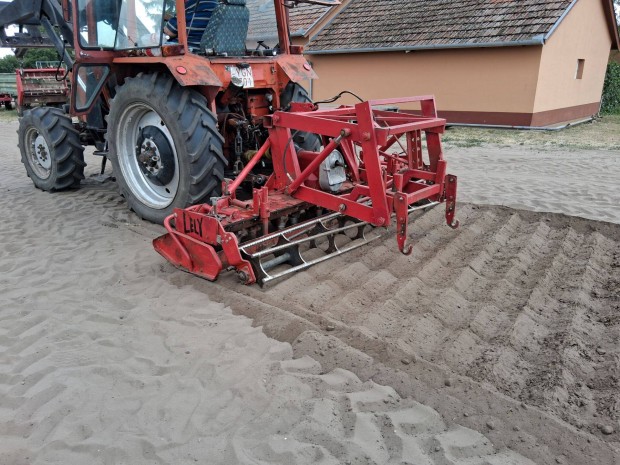 Lely 3 méteres forgóborona vetőgép konzollal