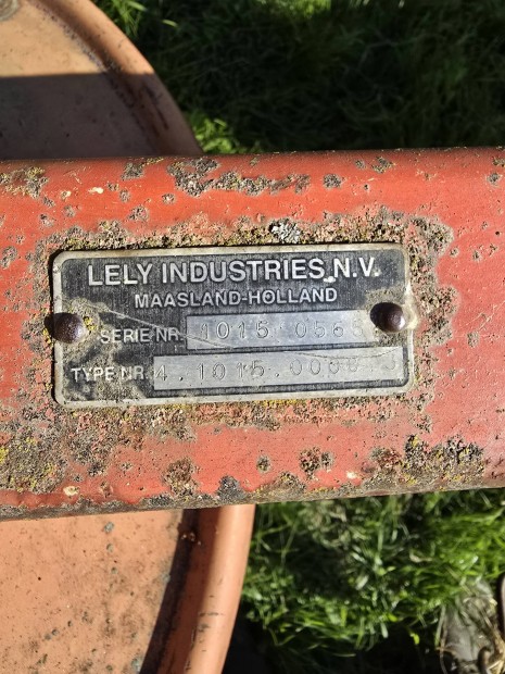 Lely rendterítő