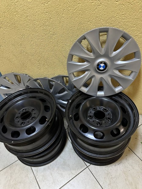 Lemez felni 16'" 5x120 BMW et34 gyári dísztárcsa