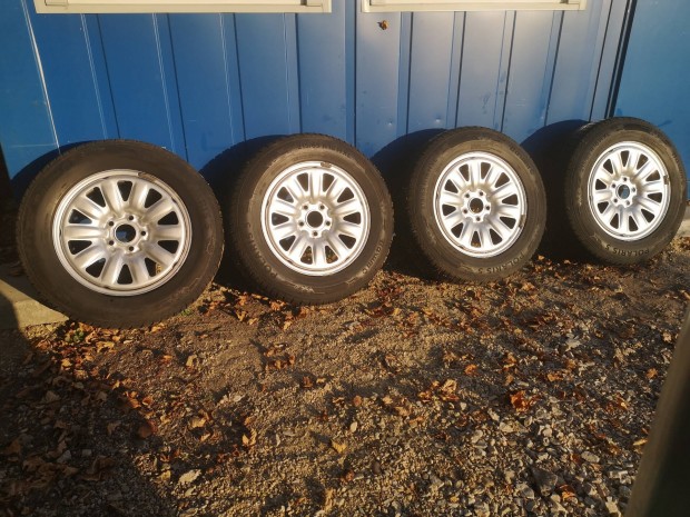 Lemez kerk gumi 215/65 R16 Dacia Duster 5x114,3 acl felni