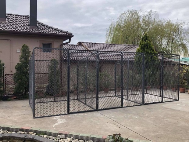 Lemez kutya kennel 3 kapus (6*2m)