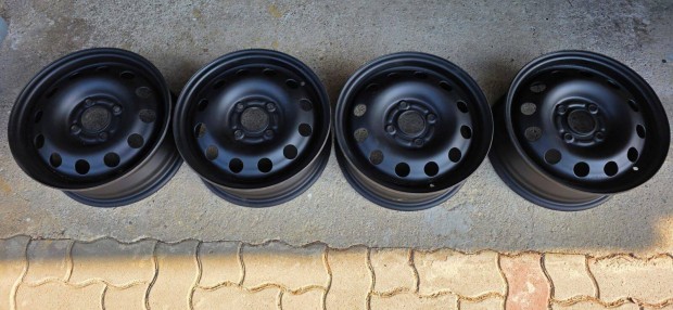 Lemezfelni 14"4x108 Ford focus gy�ri 1999-