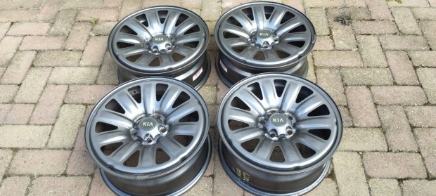 Lemezfelni 17"-os kifog�stalan �llapotban, 4db elad�