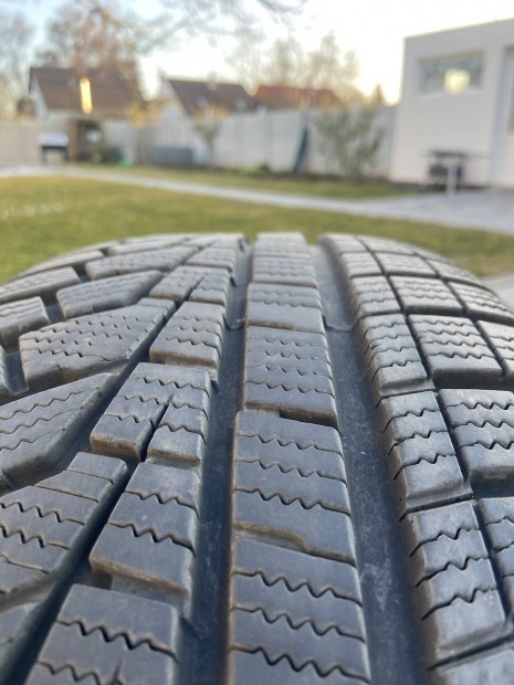 Lemezfelni 245/70 r 16 tli gumival pickupra i
