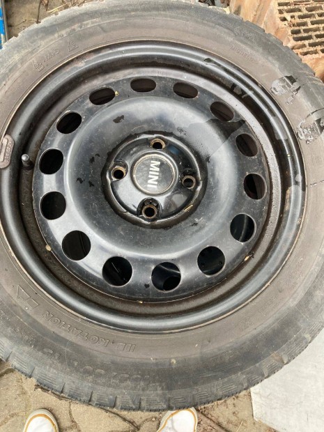 Lemezfelni,( Mini) 15" gyári 4x100 ajándék télégumival:29900.-4db