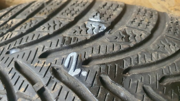 Lemezfelni szett tligumival 25.01.22  185/60 R15  ET45