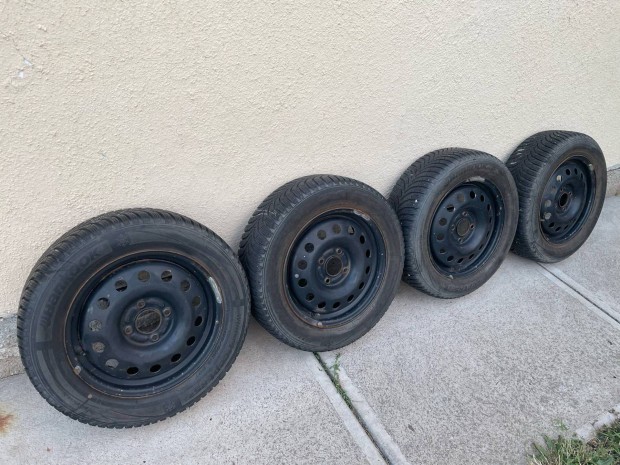 Lemezfelni tli gumival 195/60 R15 Ford Mondeo Focus Fiesta Fusion
