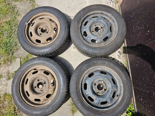 Lemezfelni téligumival (185/60R14) 4x100