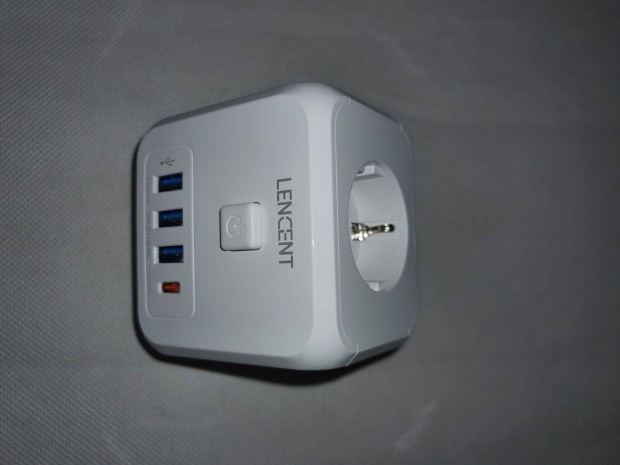 Lencent EU dugós elosztó 3 AC kimenettel +3 USB töltőporttal + 1 C típ
