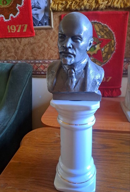 Lenin elad debrecen.