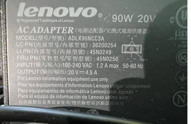 Lenovo 90W, 20V, 4.5A gyri adapter