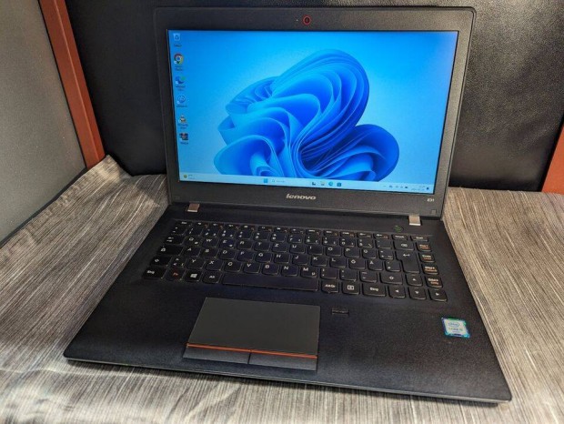 Lenovo E31-80 - 13,3''HD/i5/8GB/SSD #MP1BL8A9