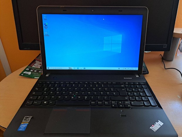 Lenovo E540 Laptop 15,6 Coll LED Kijelz ,500 GB Trhely,