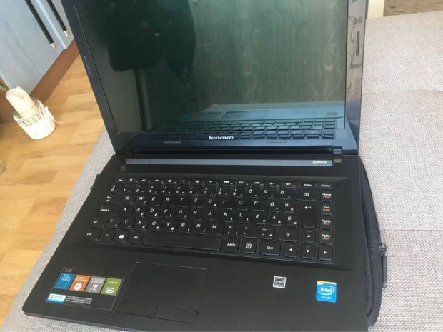 Lenovo G40 Laptop+tska