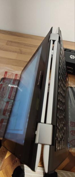 Lenovo Ideapad 300 yoga 