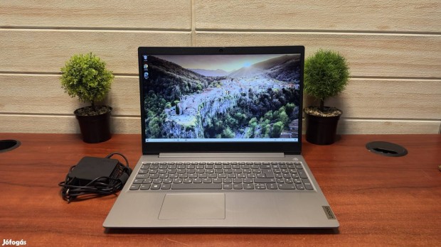 Lenovo Ideapad 3 15ADA05